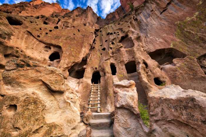 Bandelier towns